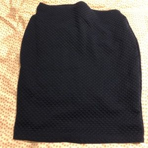 Navy blue Forever 21 scale pattern skirt